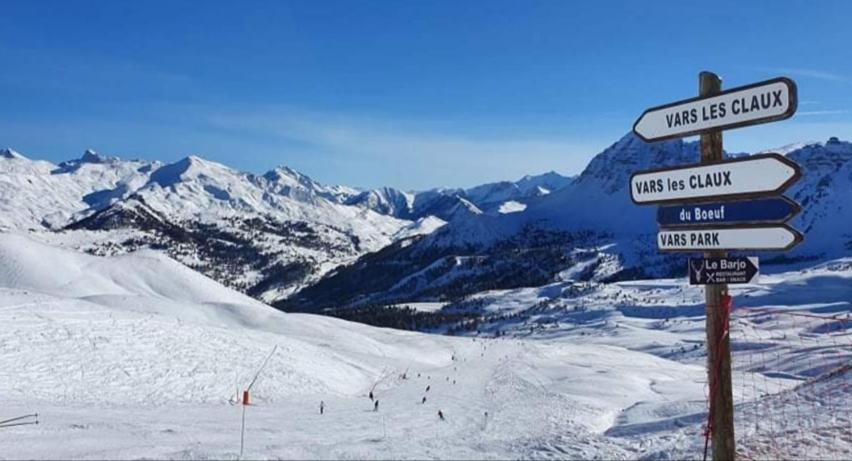 Risoul Altair Jolie T2 Confortable Skis Aux Pieds Экстерьер фото