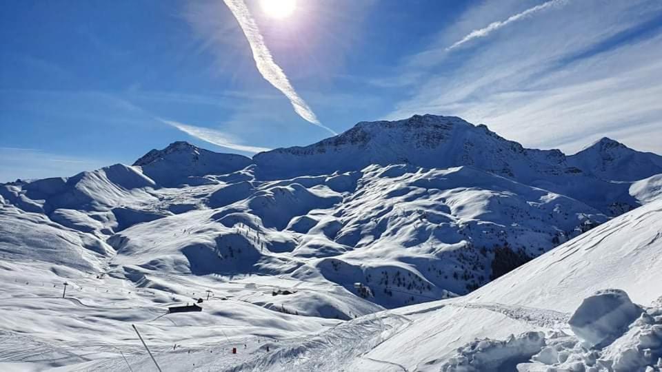 Risoul Altair Jolie T2 Confortable Skis Aux Pieds Экстерьер фото
